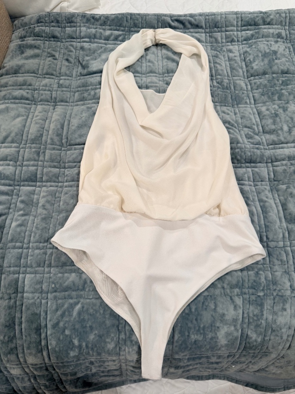 Alice + Olivia White Silk Halterneck Bodysuit - Size Small